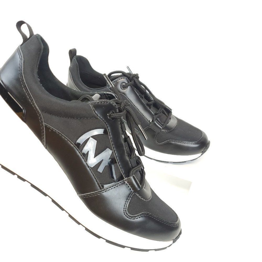 MICHAEL Michael Kors Stacy Trainer Lace Up  Sneakers NWOB US 11 - Picture 5 of 13